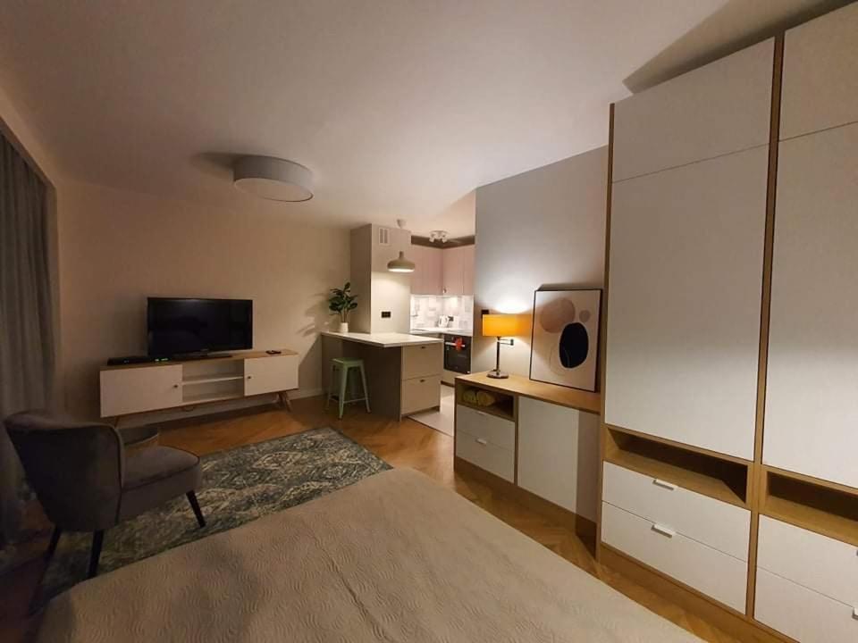 Mlociny Metro Apartment 3 Varsóvia Exterior foto